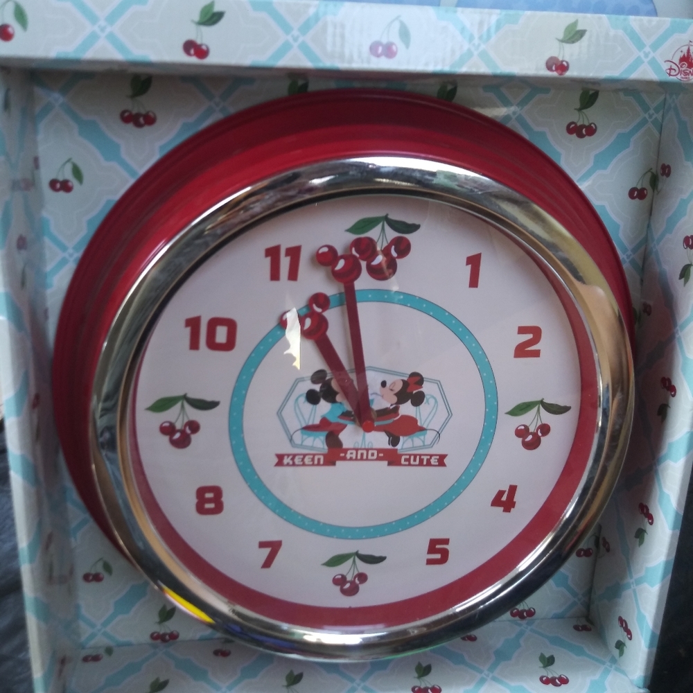 COPY - Disney clock